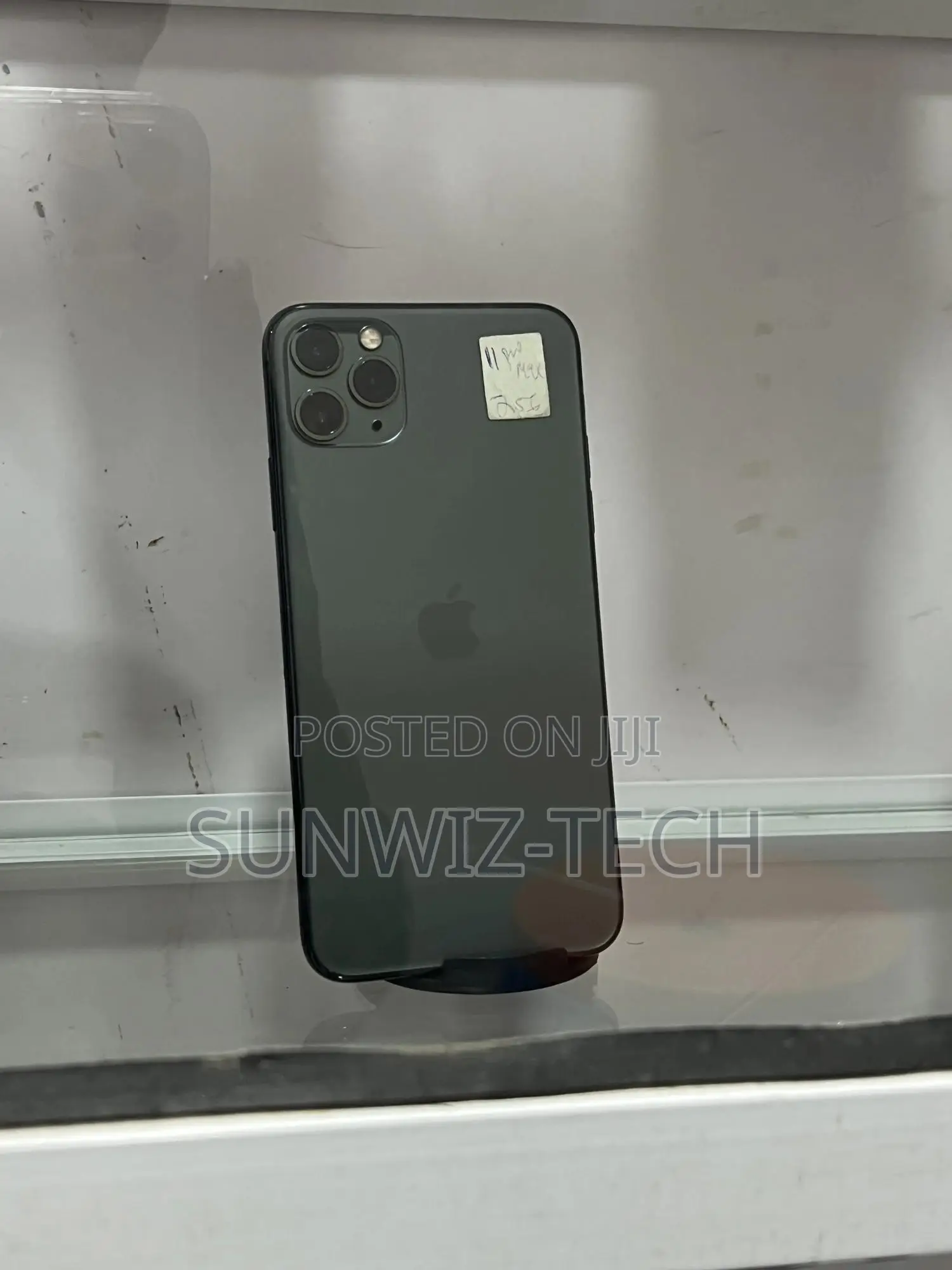 Apple iPhone 11 Pro Max 64 GB Green