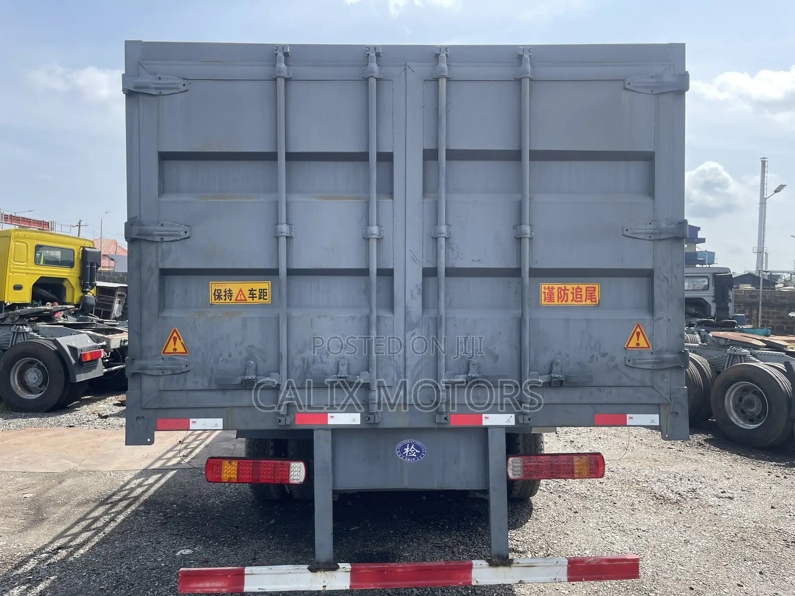 Foreign Used Howo Sinotruck Truck 371hp