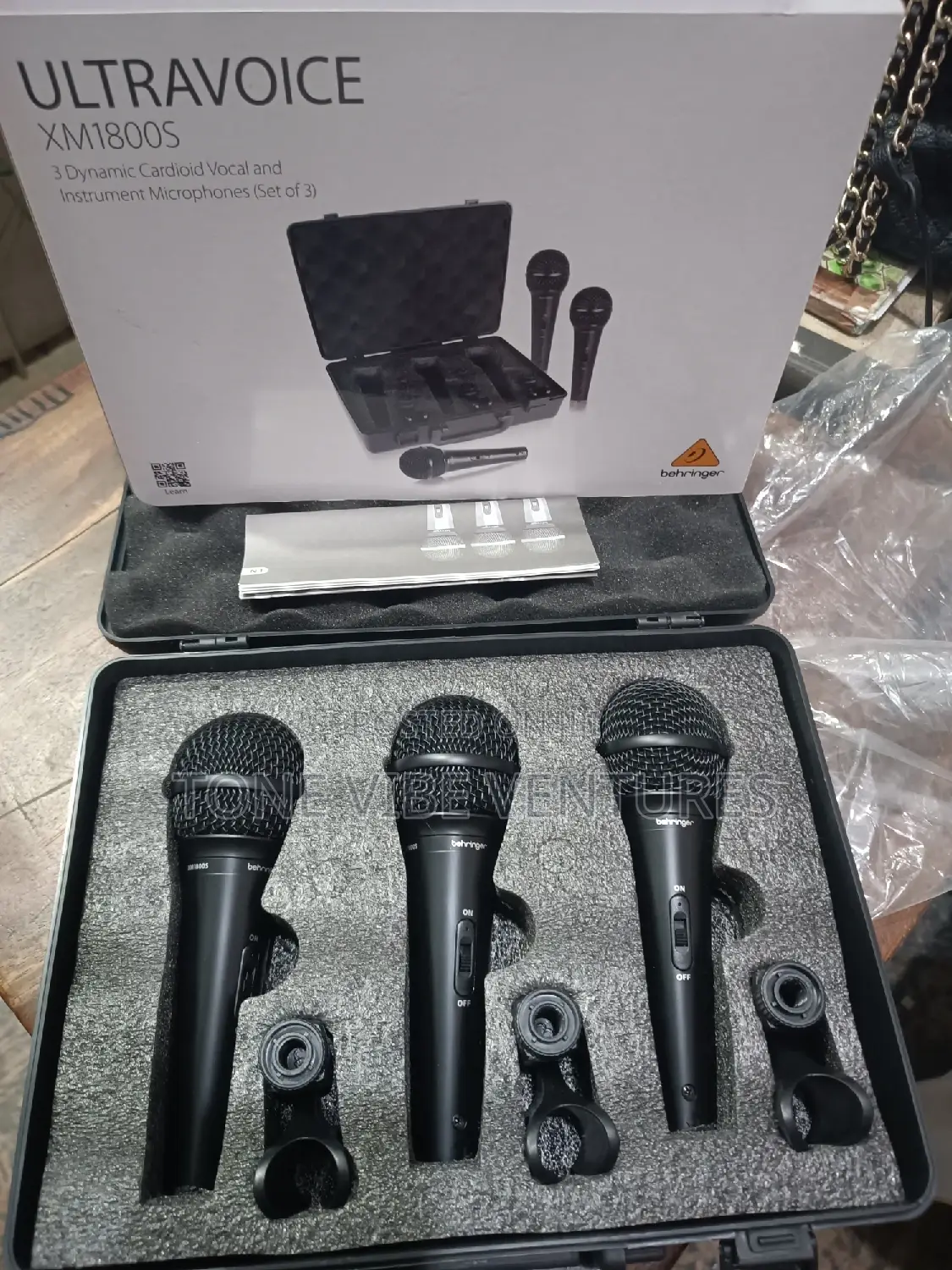 Behringer Microphone Xm1800s