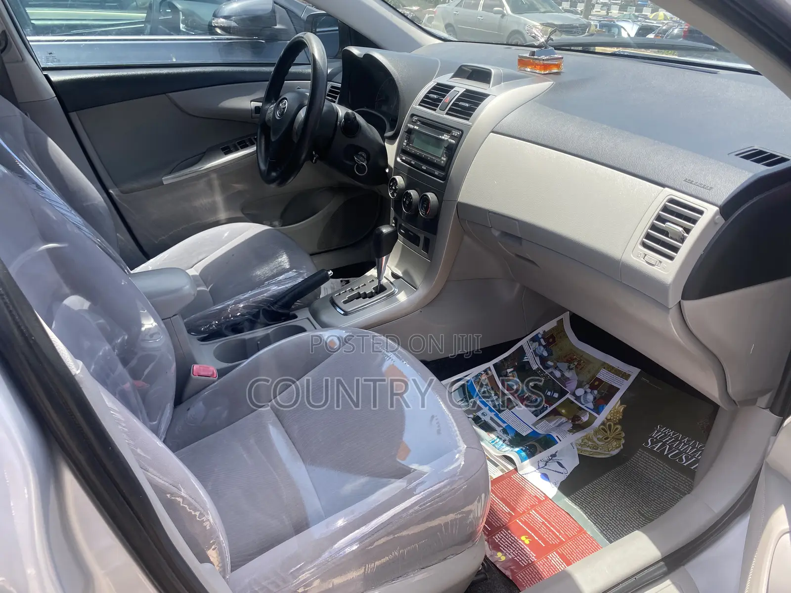 Toyota Corolla 2012 Silver