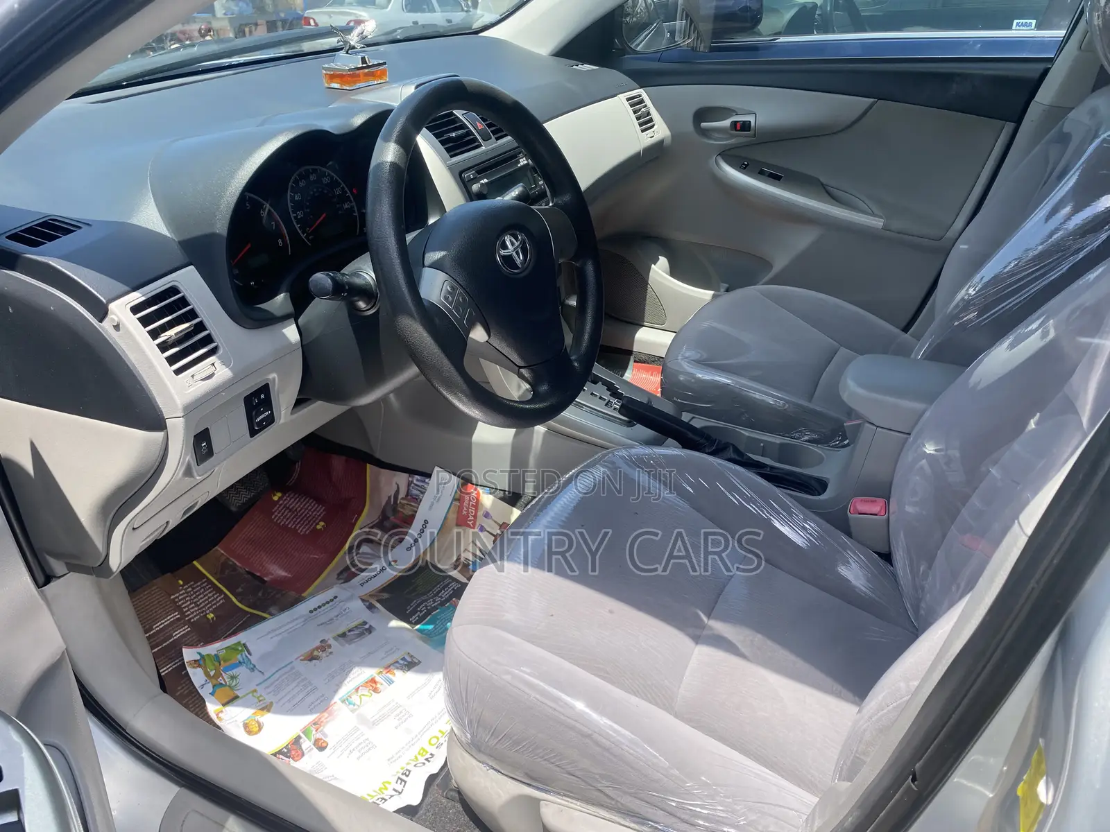 Toyota Corolla 2012 Silver