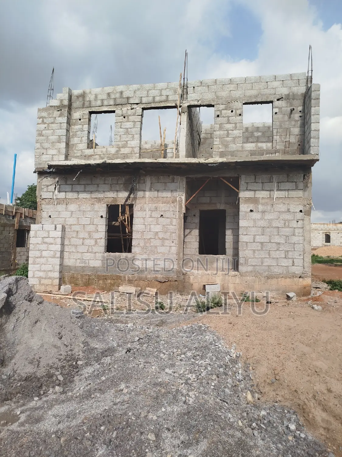 5bdrm Duplex in Sagama Dawaki for sale