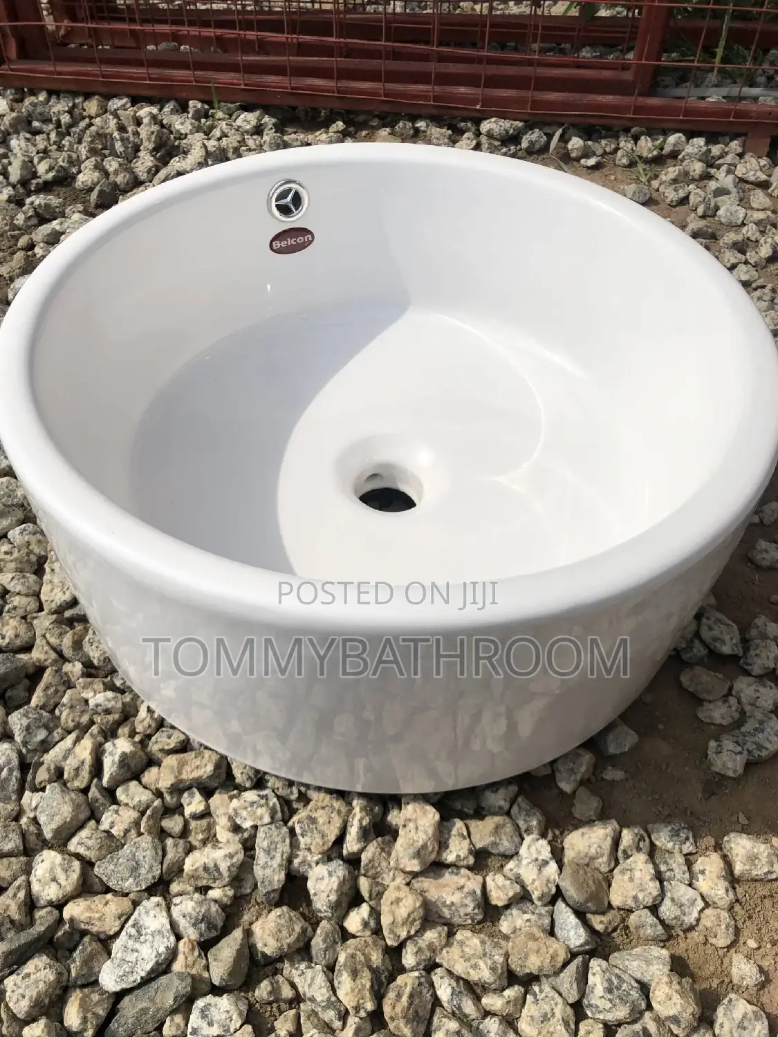 Round Washing Hand Basin