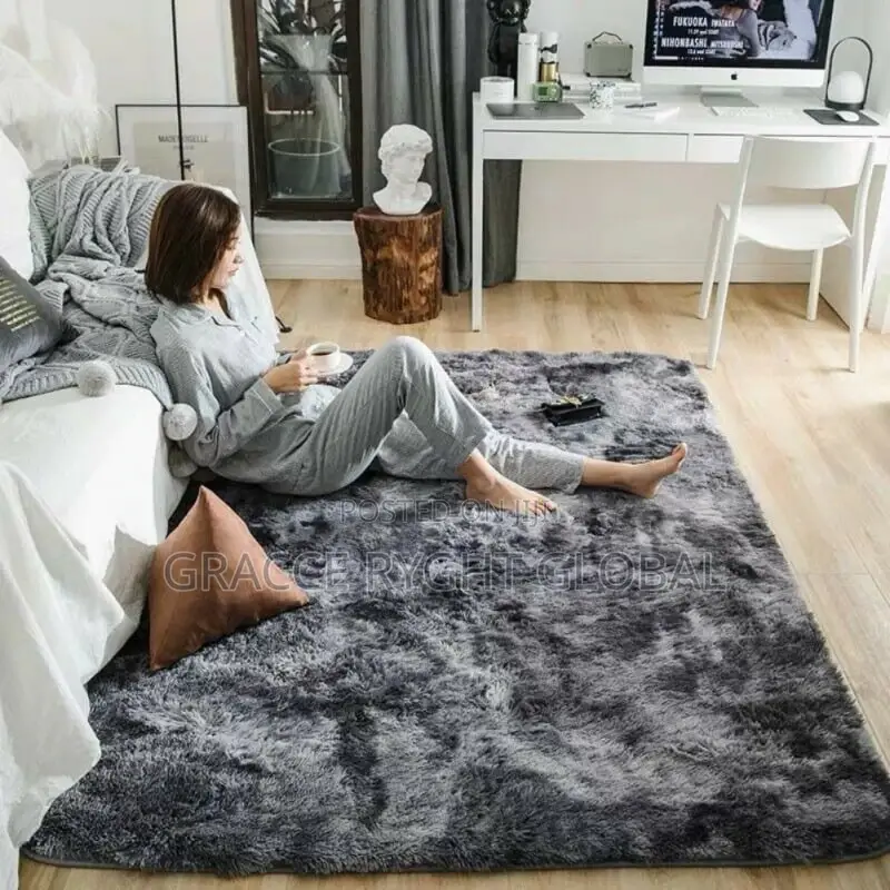 200cm by 160cm Furry Center /Bedside Rug