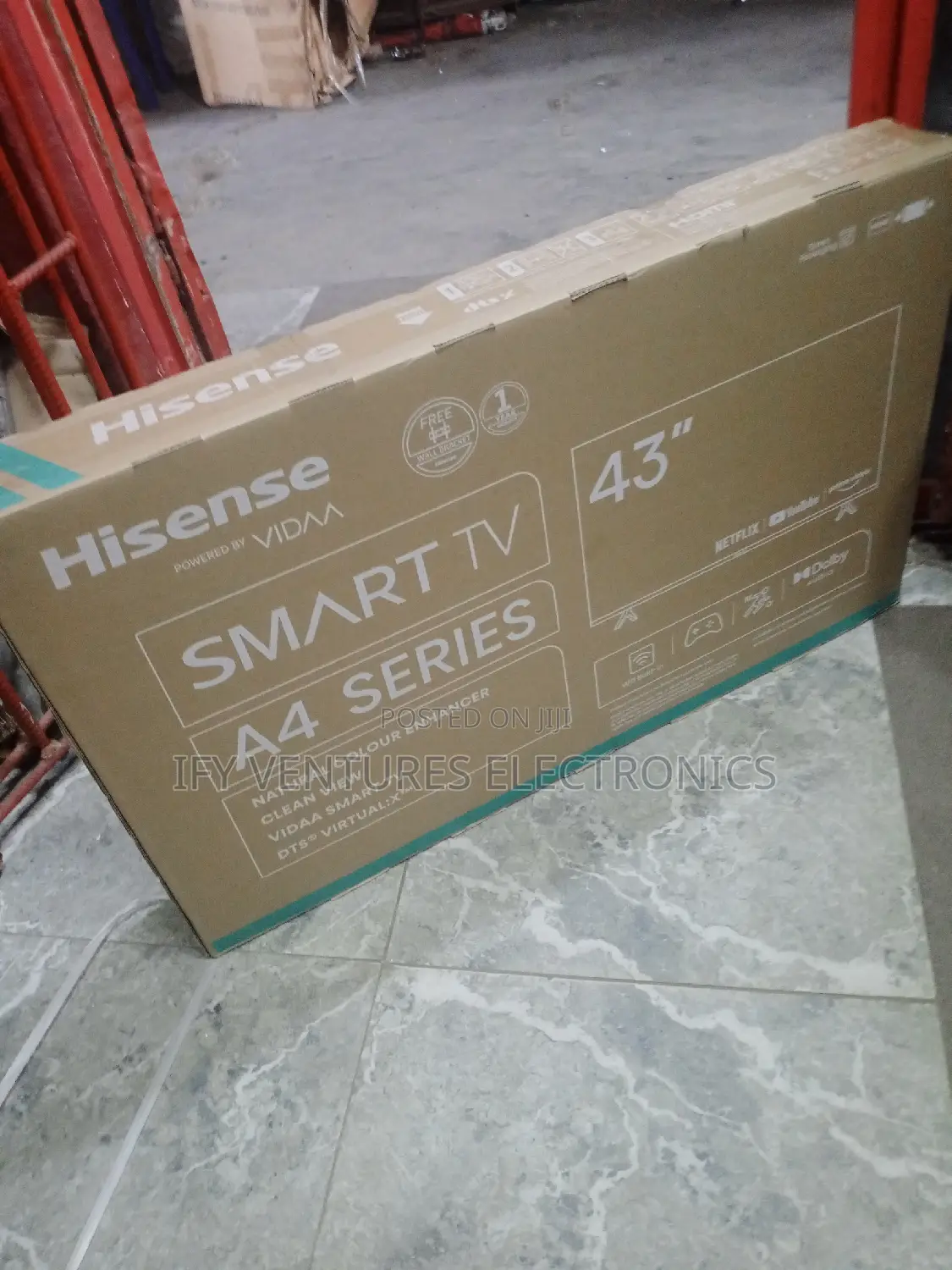 43" Hisense Smart TV With Free Bracket