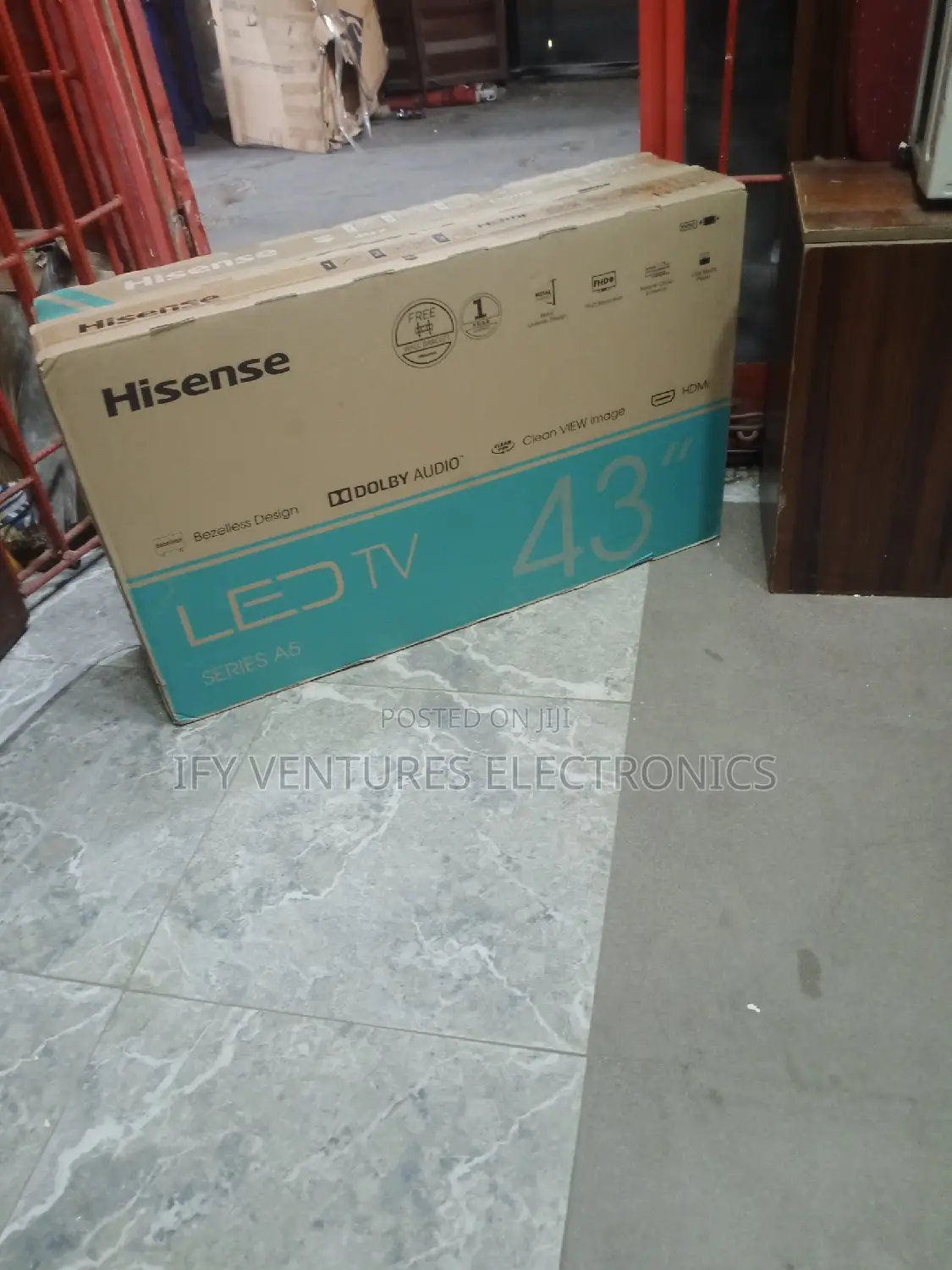 43" Hisense Television With Free Bracket and Clear Color.