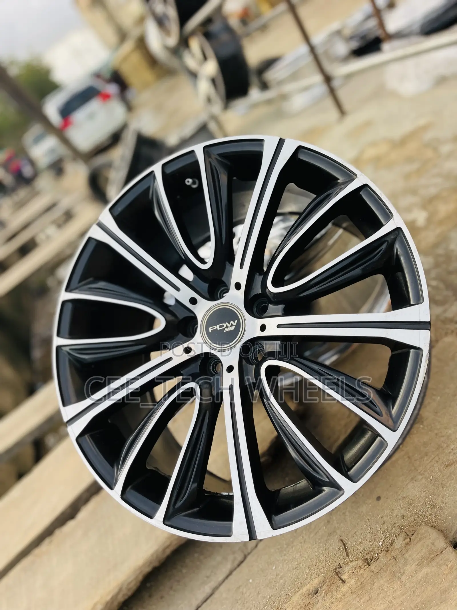 19 Inch Universal Use