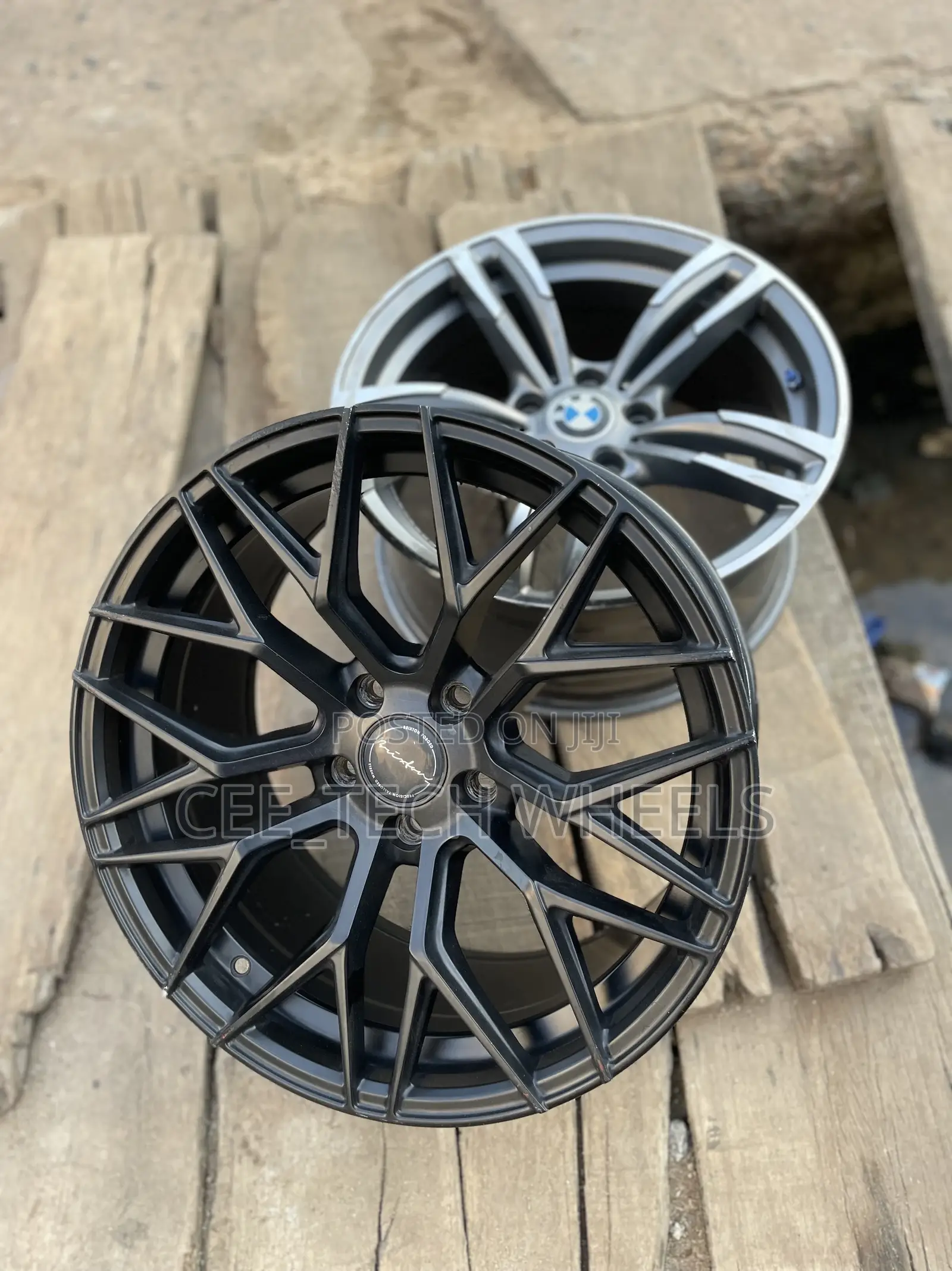 Sporty Black 18 Inch Toyota
