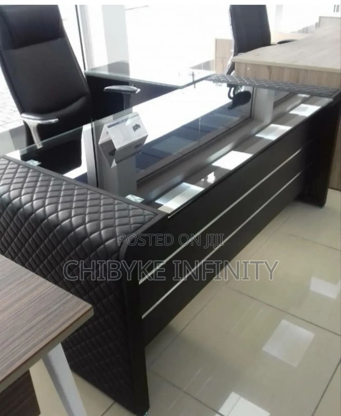 1.6 Meters Executive Office Table With Executive Chair