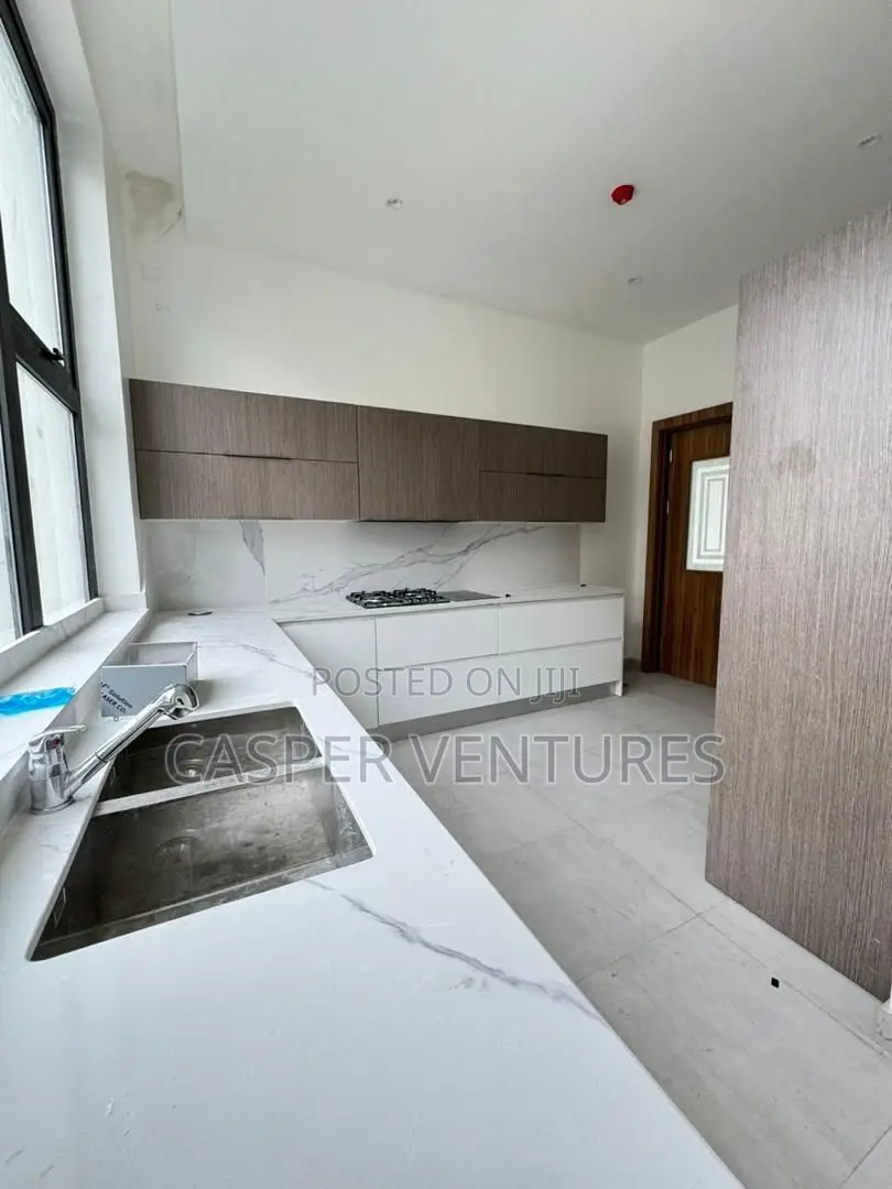3bdrm Apartment in Ikoyi for rent