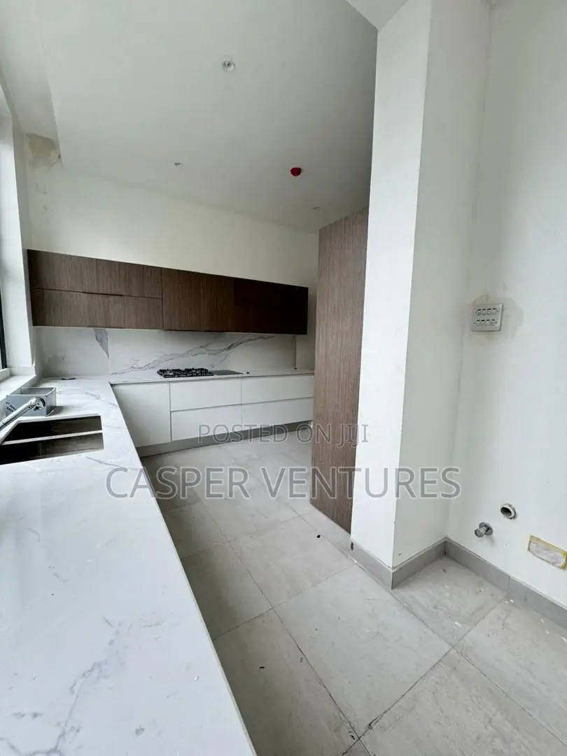 3bdrm Apartment in Ikoyi for rent