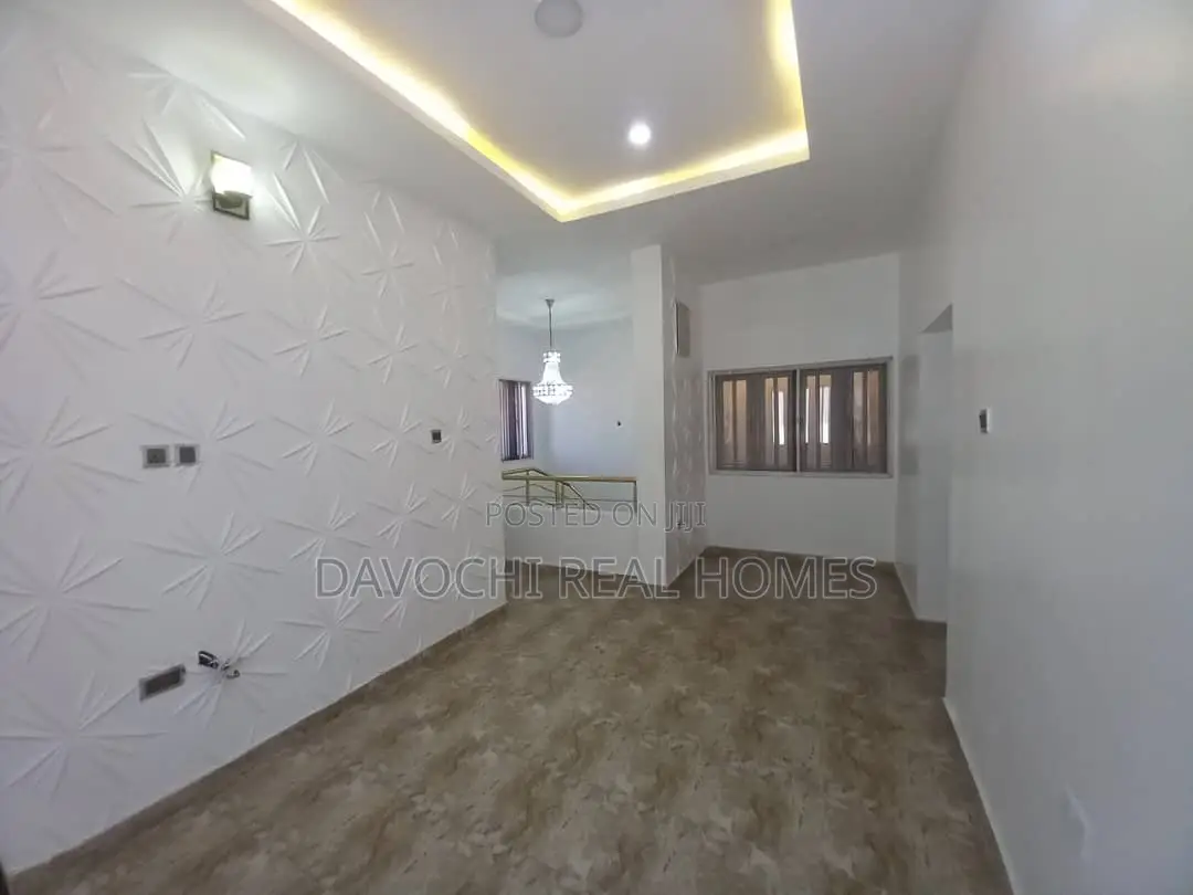 3bdrm Duplex in Ikota Vill Estate, Lekki for sale