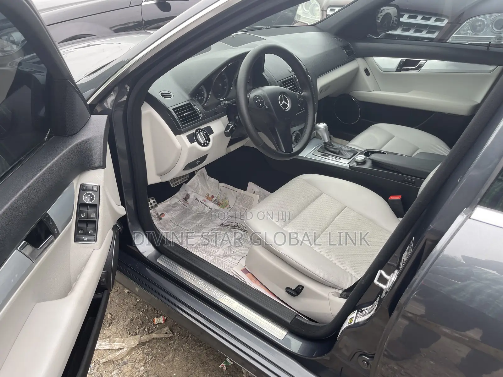 Mercedes-Benz C300 2010 Gray