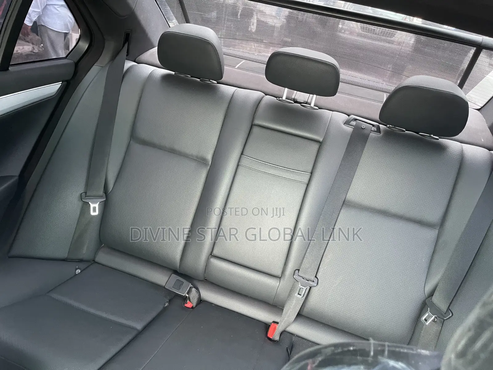 Mercedes-Benz C300 2011 Red