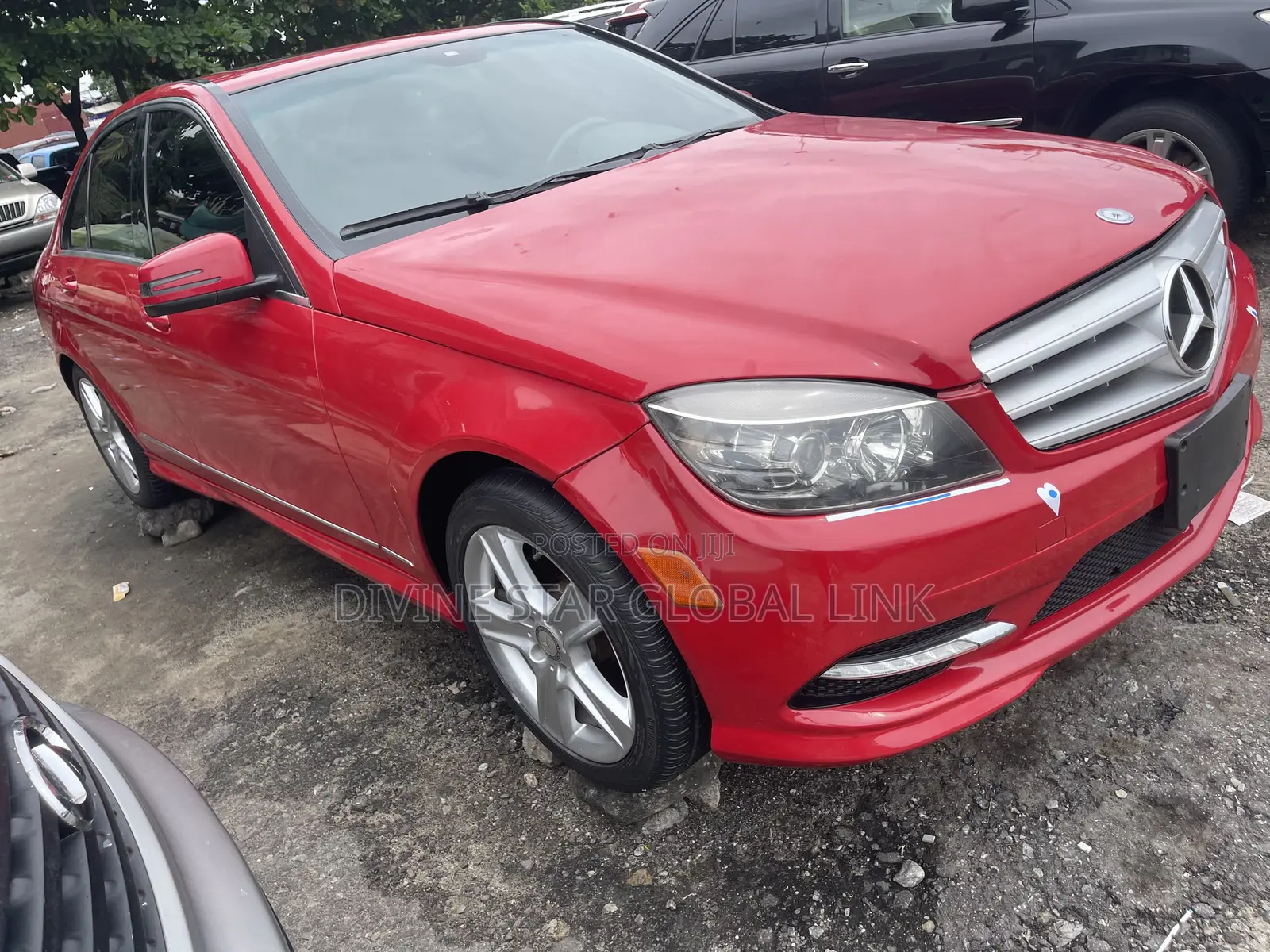 Mercedes-Benz C300 2011 Red