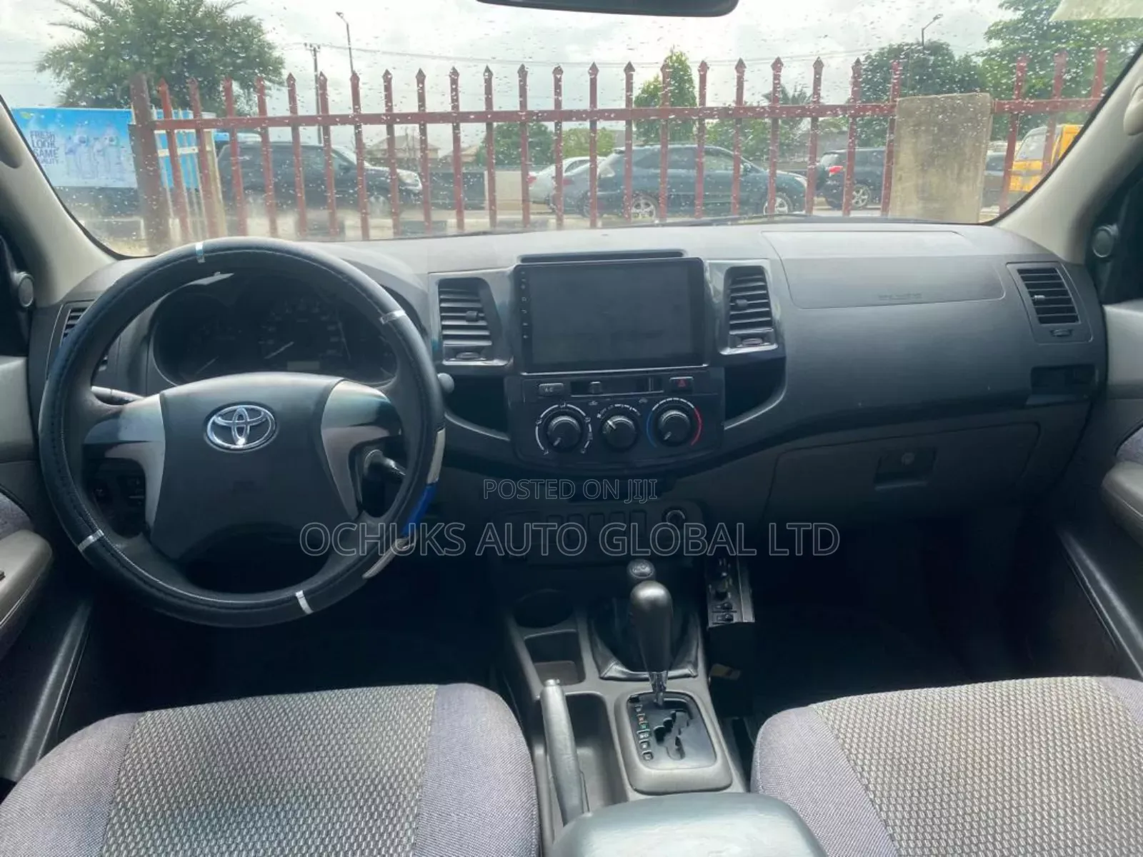 Toyota Hilux 2014 Black