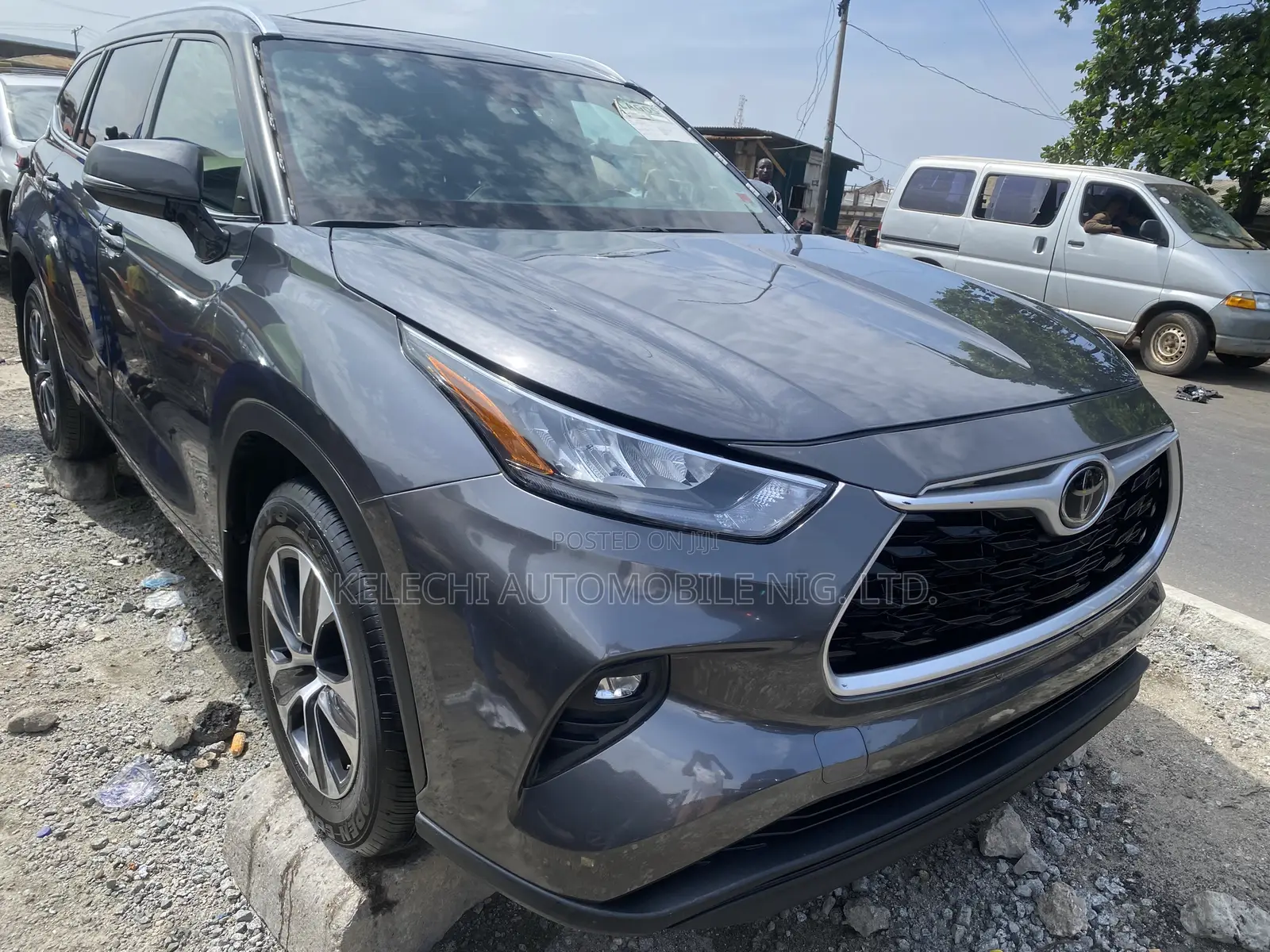 Toyota Highlander XLE AWD 2020 Gray