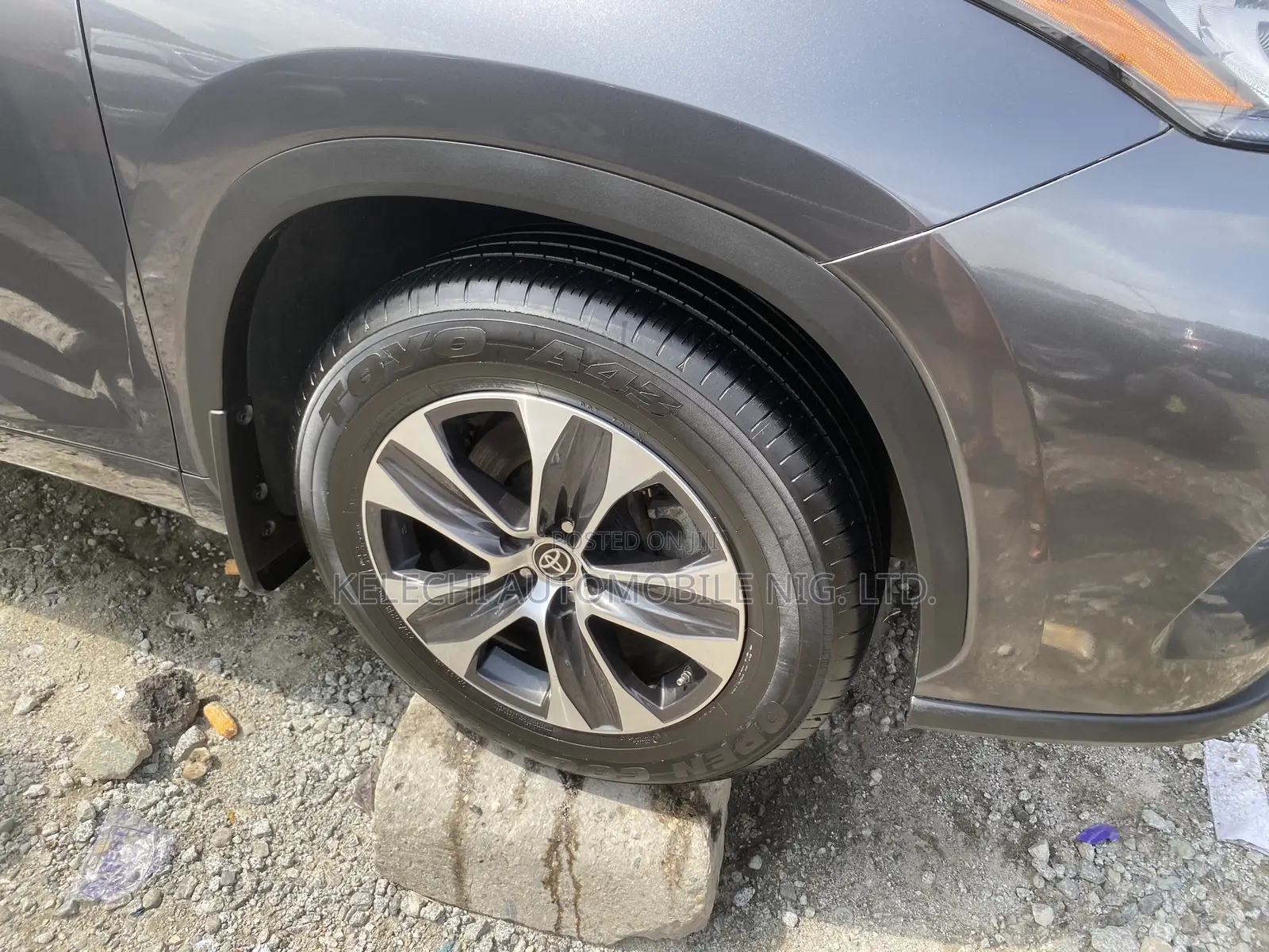 Toyota Highlander XLE AWD 2020 Gray