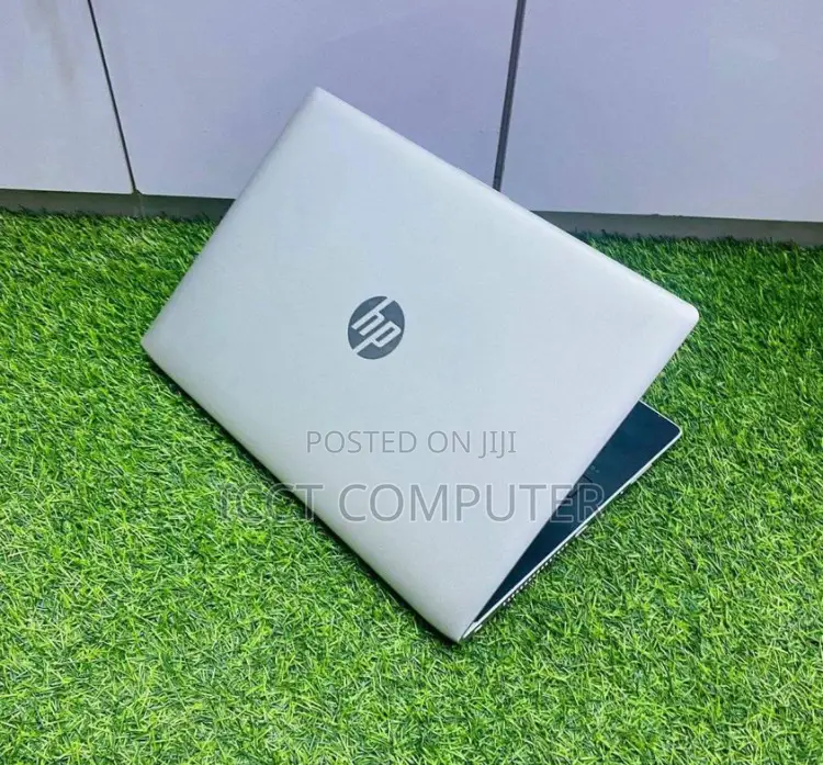 New Laptop HP 430 G5 8GB Intel Core I5 SSD 256GB