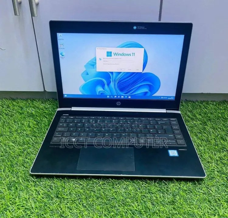 New Laptop HP 430 G5 8GB Intel Core I5 SSD 256GB