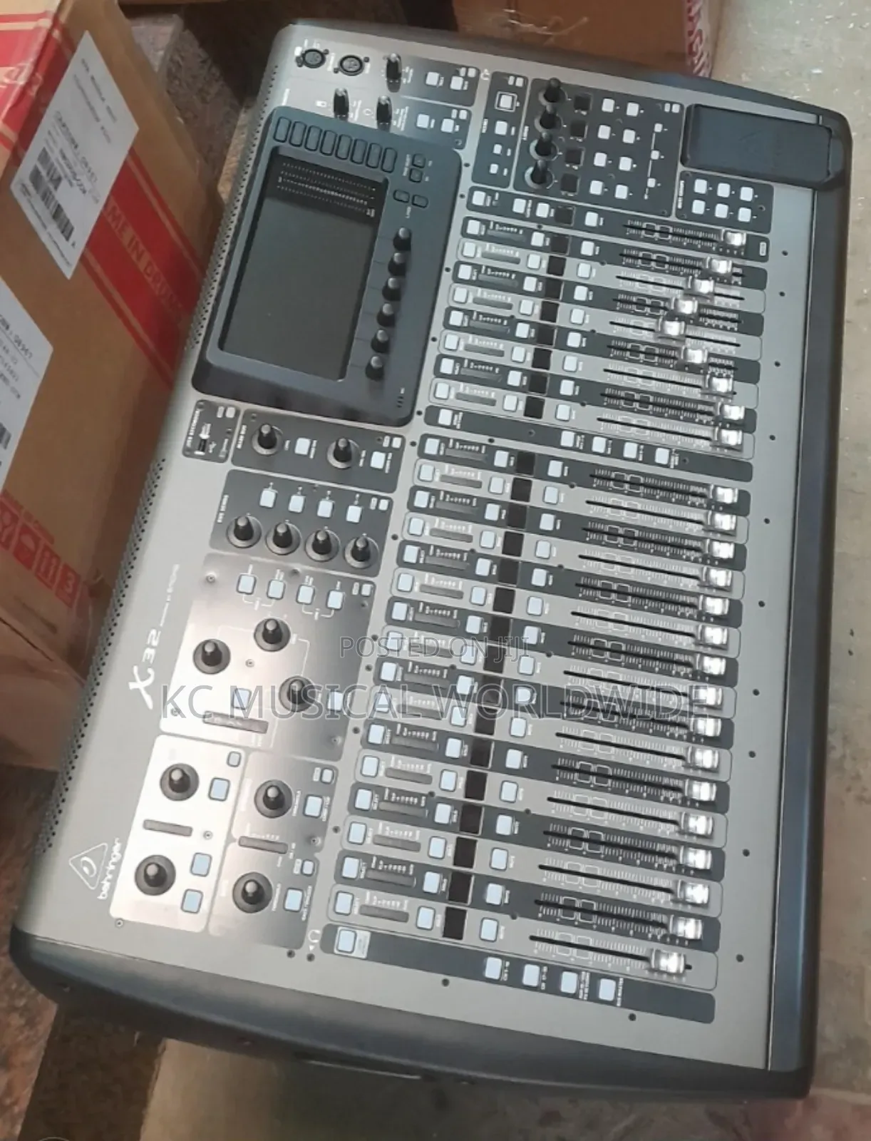Behringer X32 Mixer