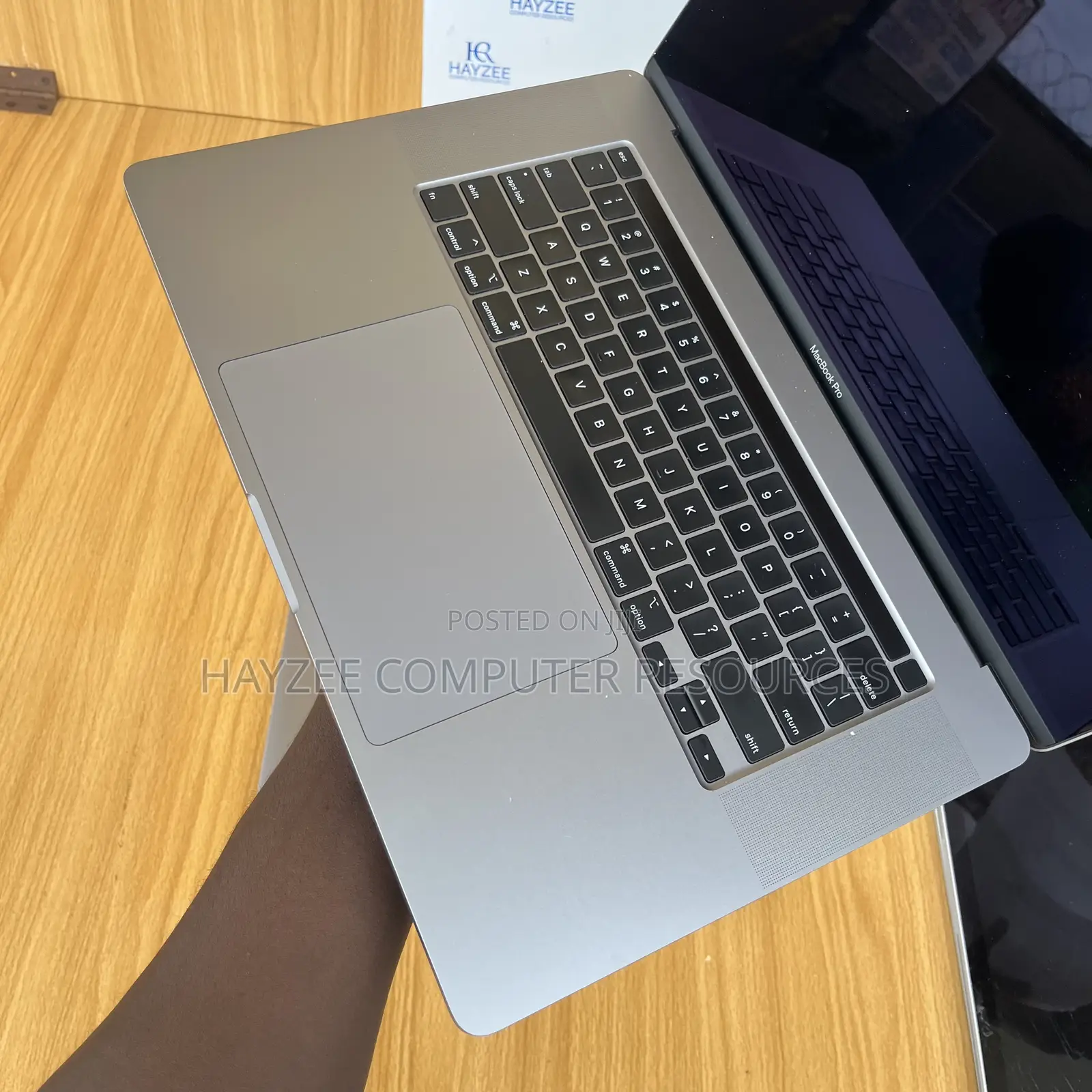 Laptop Apple MacBook Pro 2019 32GB Intel Core I9 SSD 1T