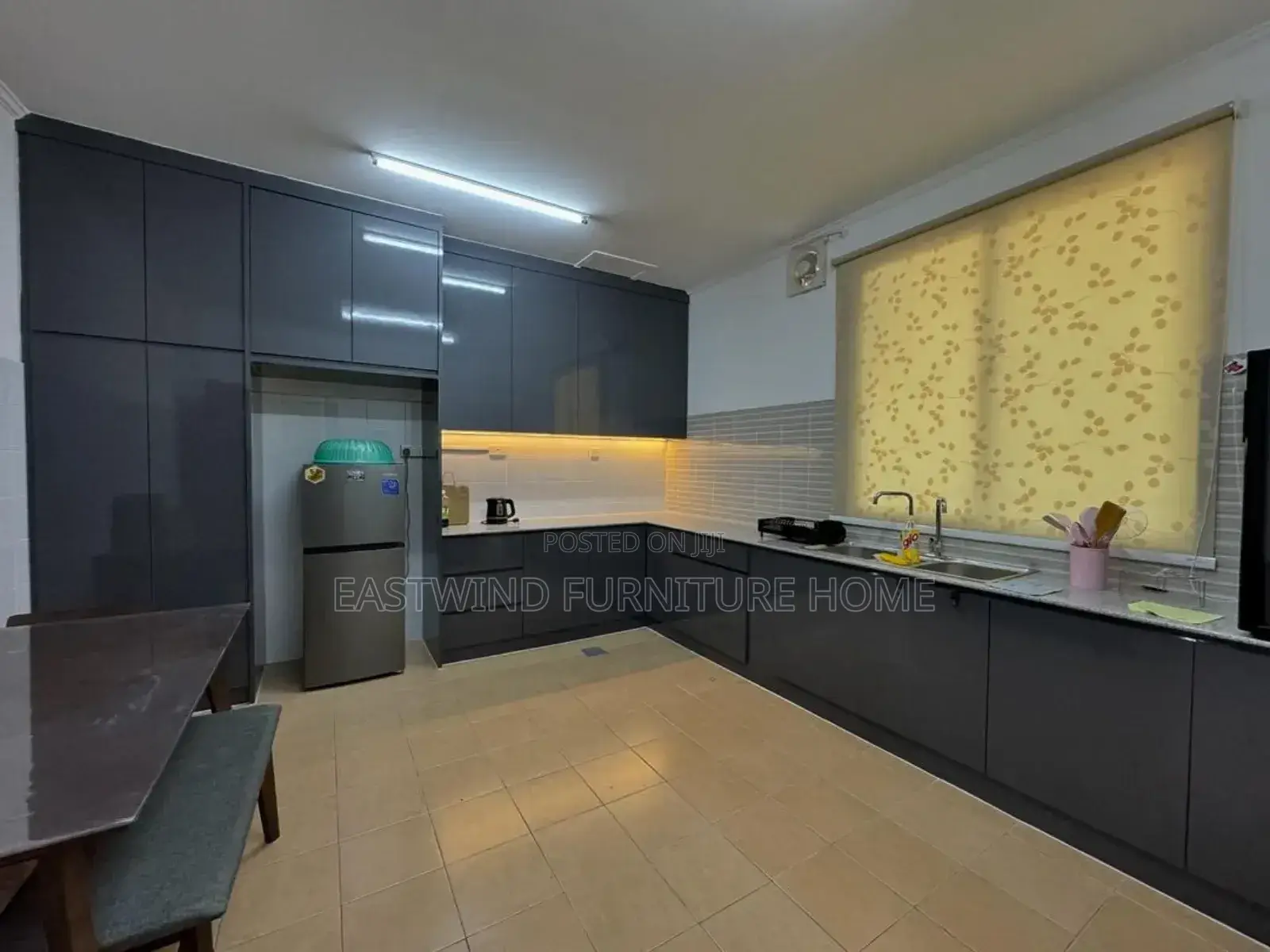 Kitchen Cabinet