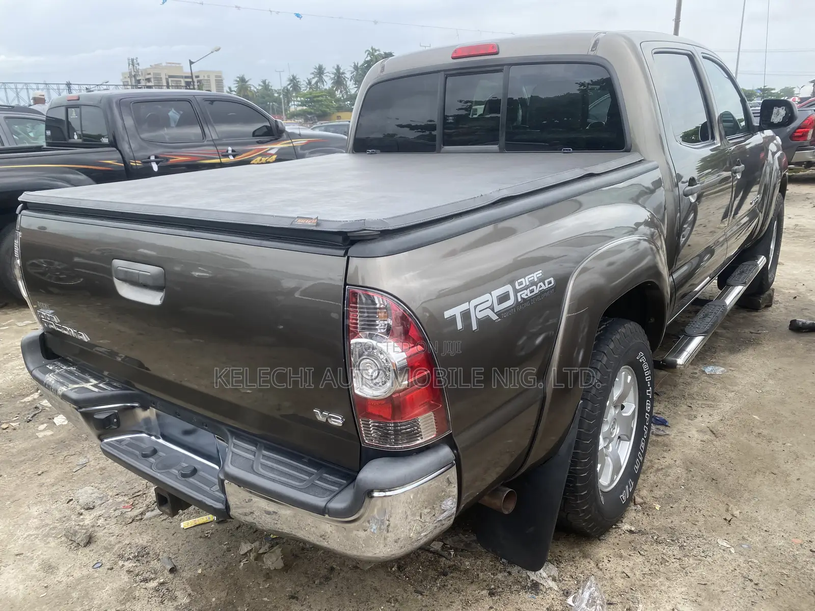 Toyota Tacoma Regular Cab 4x2 2.7L 4-Cyl. 4-Speed Automatic 2013 Gray