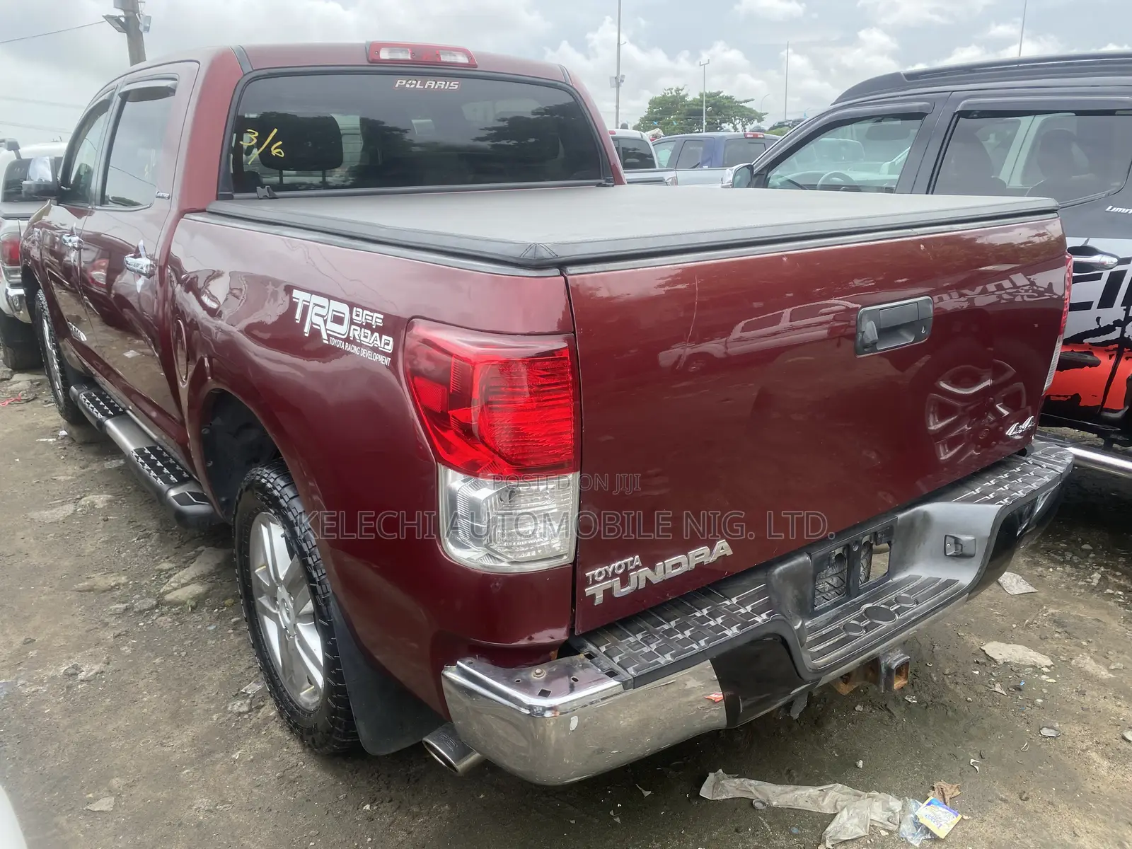 Toyota Tundra Double Cab 4x4 Limited 2011 Red