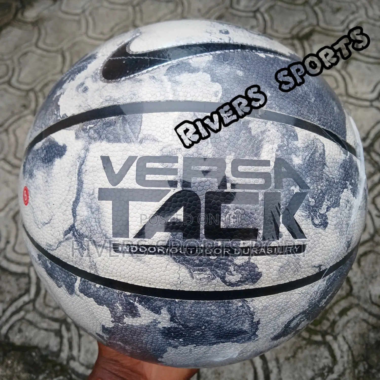 Nike Versa Tack Indoor/Outdoor Basketball