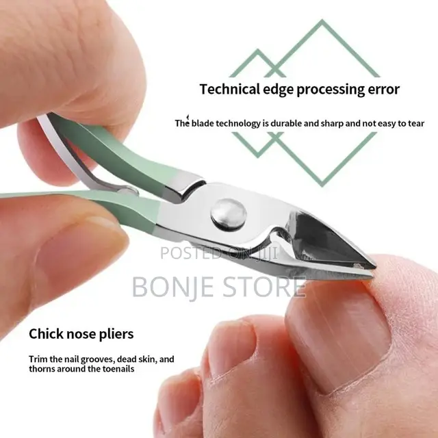 16pcs Nail Clippers and Cuticle Nippers Set With Travel Case