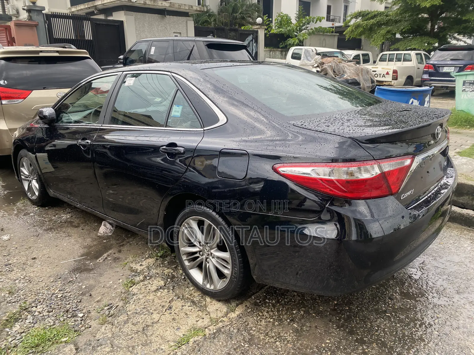 Toyota Camry SE 4dr Sedan (2.5L 4cyl 6A) 2016 Black