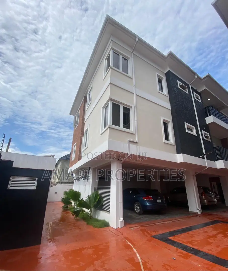3bdrm Block of Flats in Sangotedo, Ajah for rent