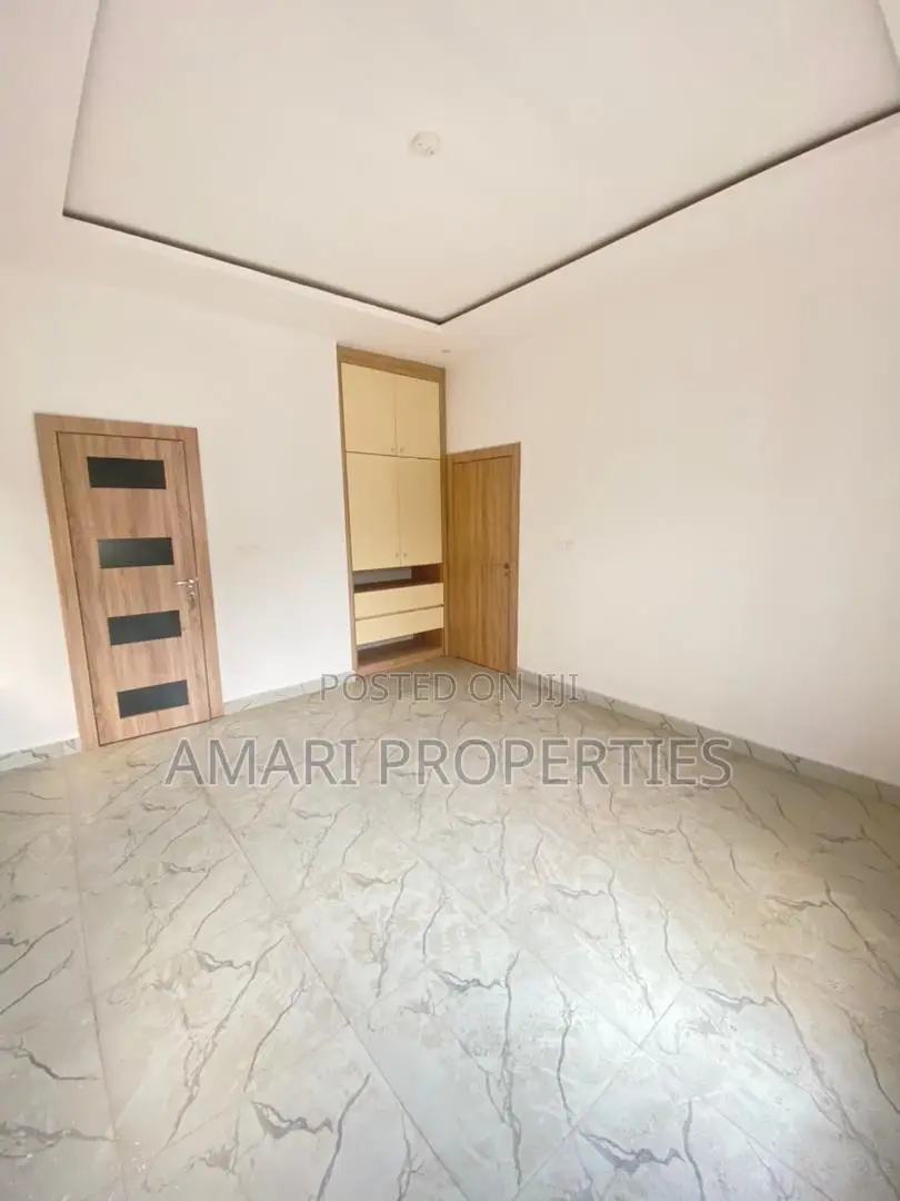 3bdrm Block of Flats in Sangotedo, Ajah for rent