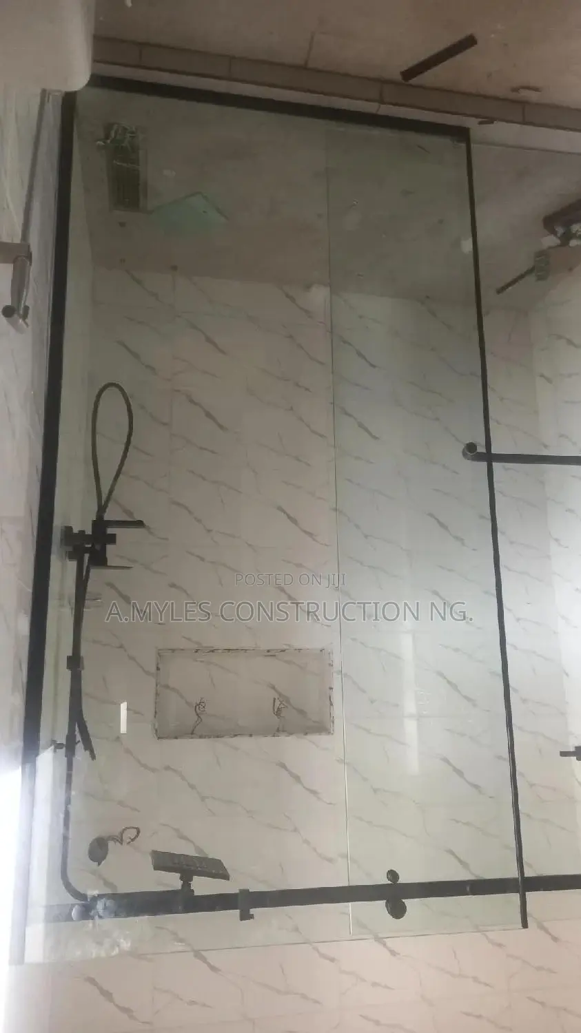 Foreign Shower Cubicles Black Accessories