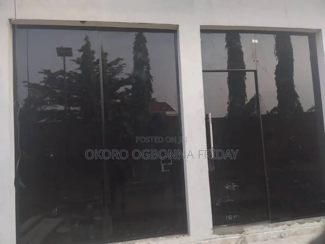 Office Partition With Gray