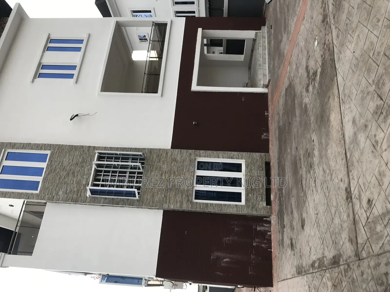 5bdrm Duplex in Osapa London, Lekki for rent