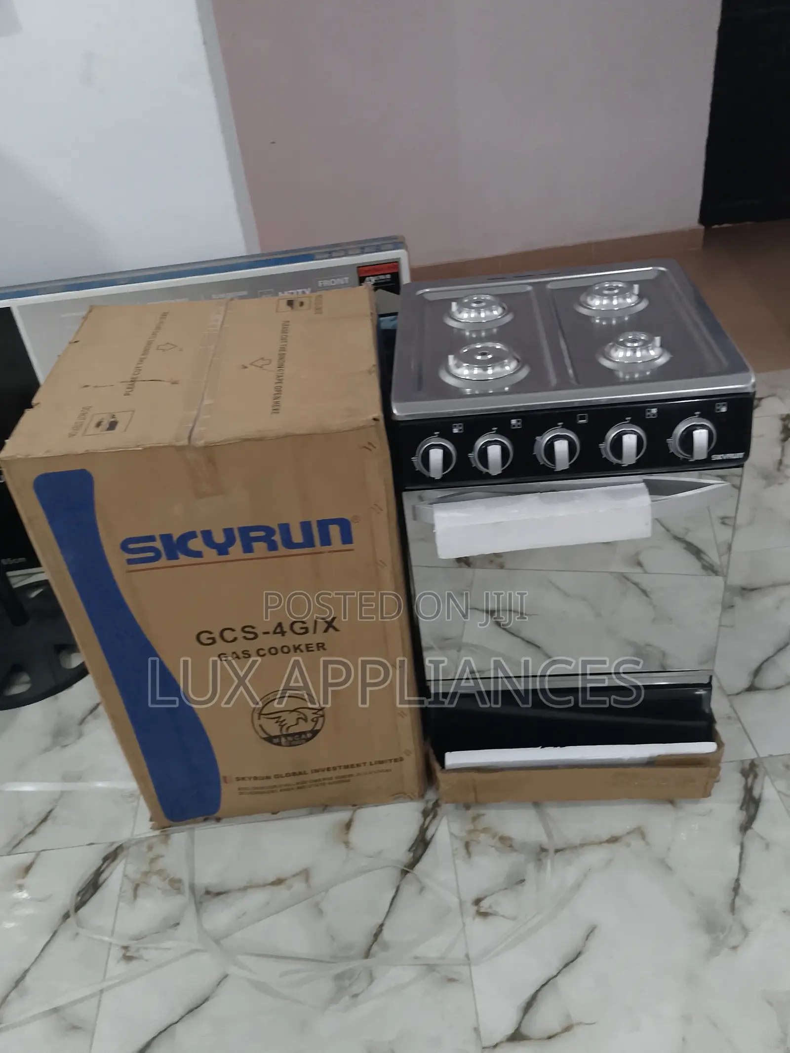 Skyrun 4 Burner Gas Cooker Plus Oven