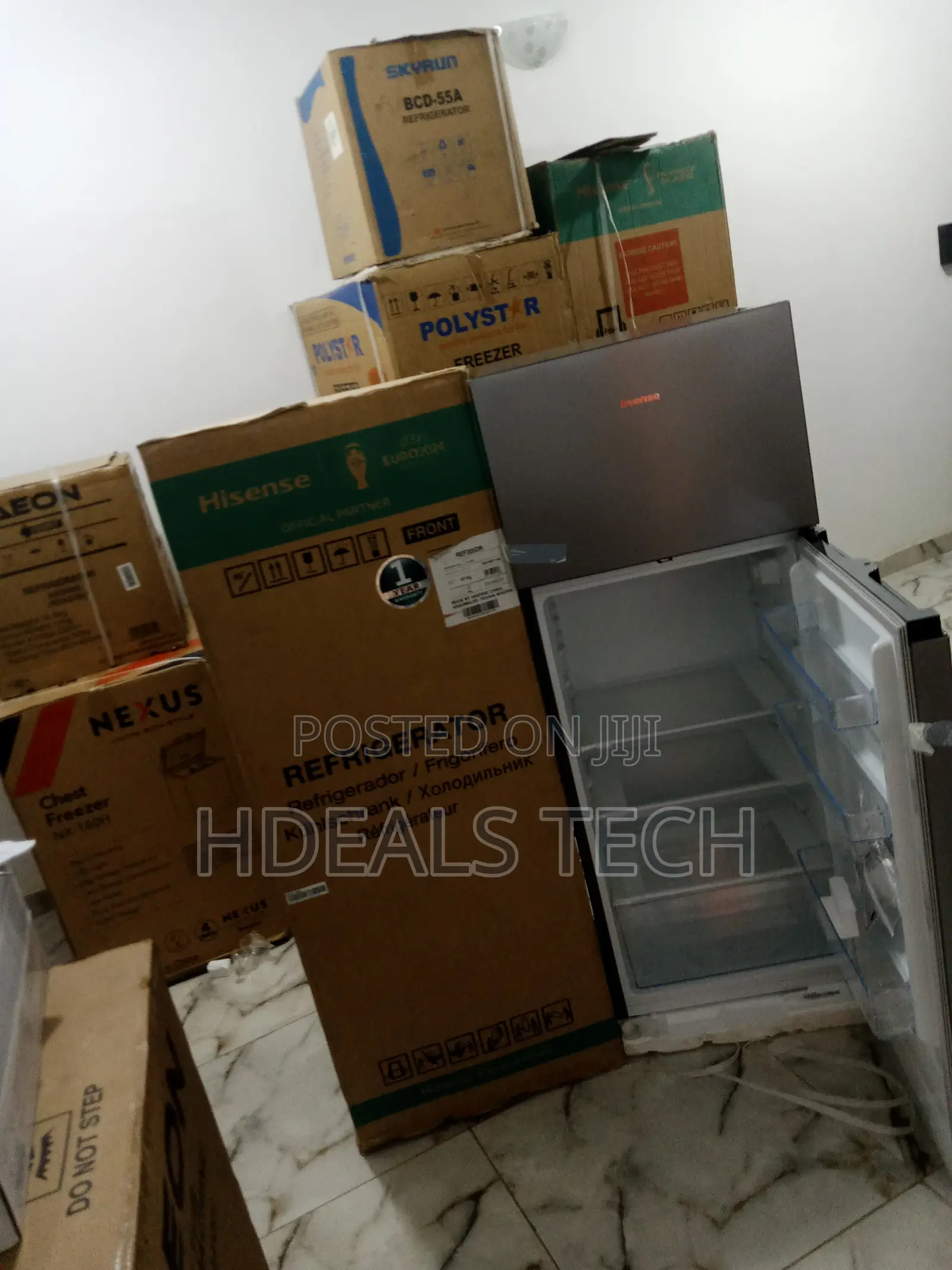 Double Door With Keylock Refrigerator 205L - Hisense.