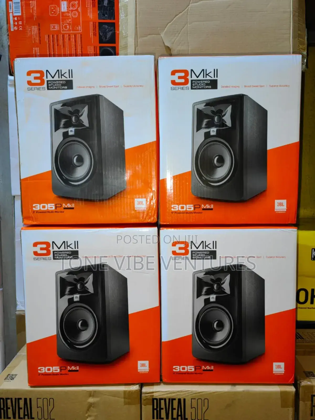 JBL Studio Monitor 305