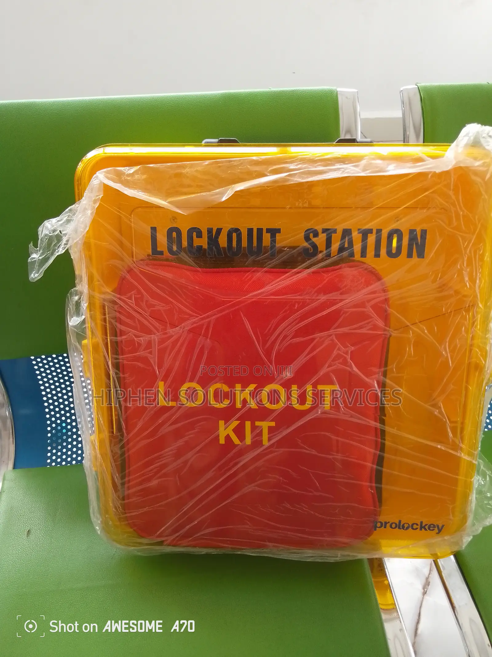 Multiple Worker Lockout Station