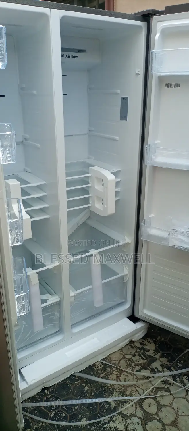 Hisense Side by Side Refrigerator