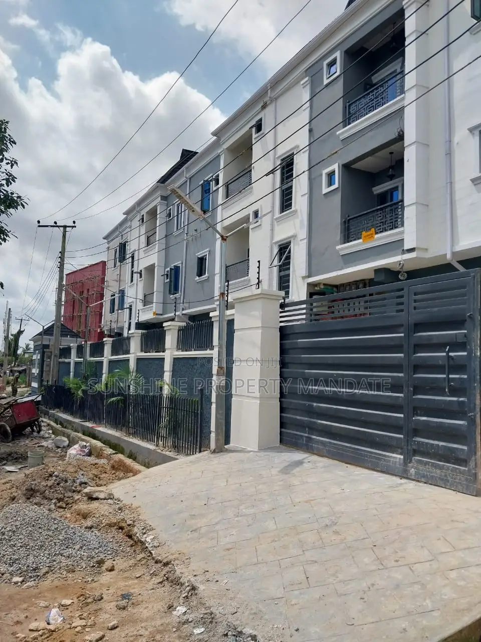 3bdrm Block of Flats in Ajao Estate Isolo for sale
