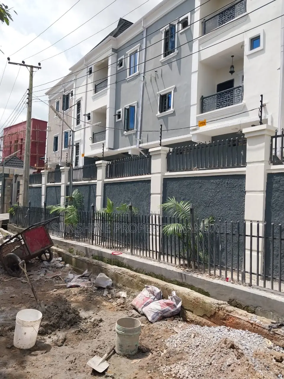 3bdrm Block of Flats in Ajao Estate Isolo for sale