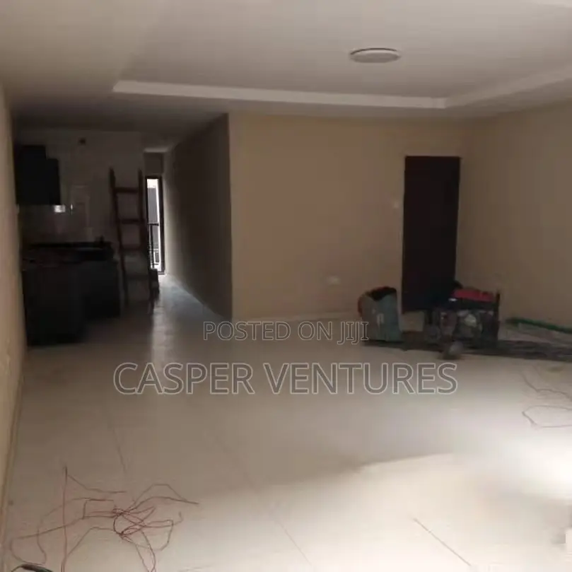 1bdrm Apartment in Chevron for rent