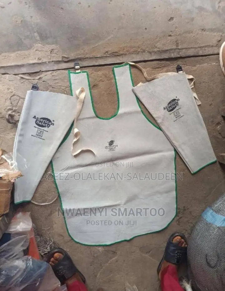 Welding Cutting Aprons With Chin Guards Professional