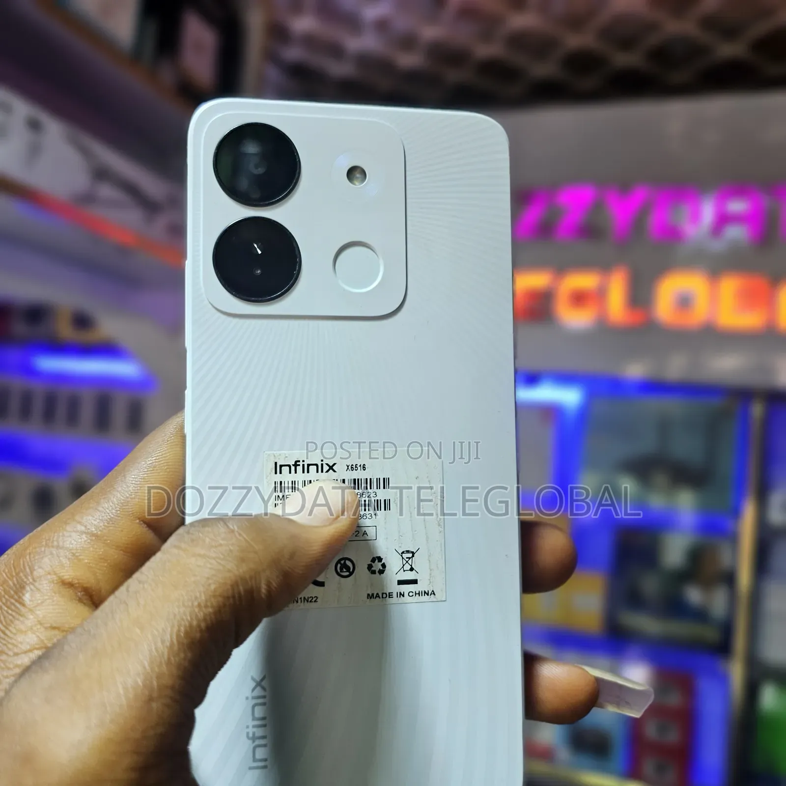 Infinix Smart 7 HD 64 GB White