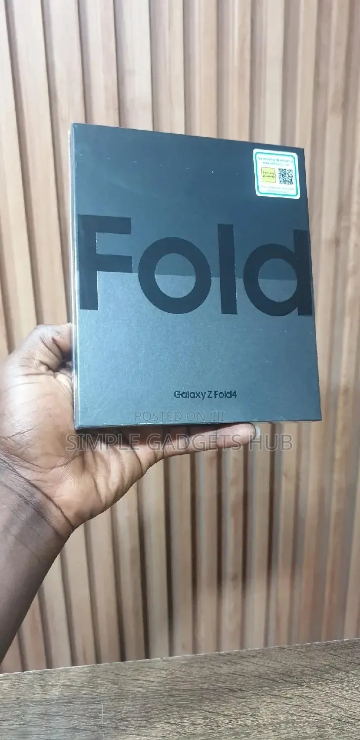 New Samsung Galaxy Z Fold4 256 GB Black