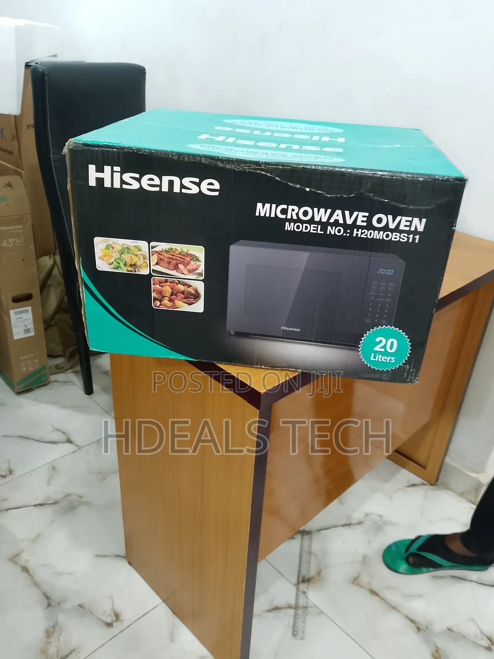 Black - Hisense Digital Macro Waves 20 Litres