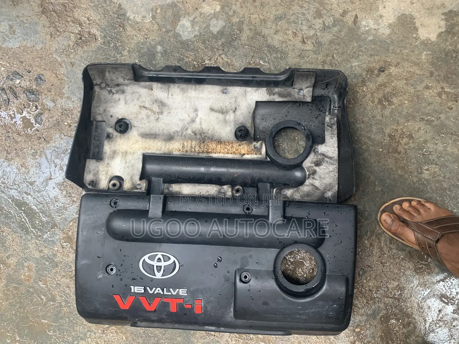 Engine Cover Corolla 2005